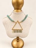 The Green Dagger Bead Necklace