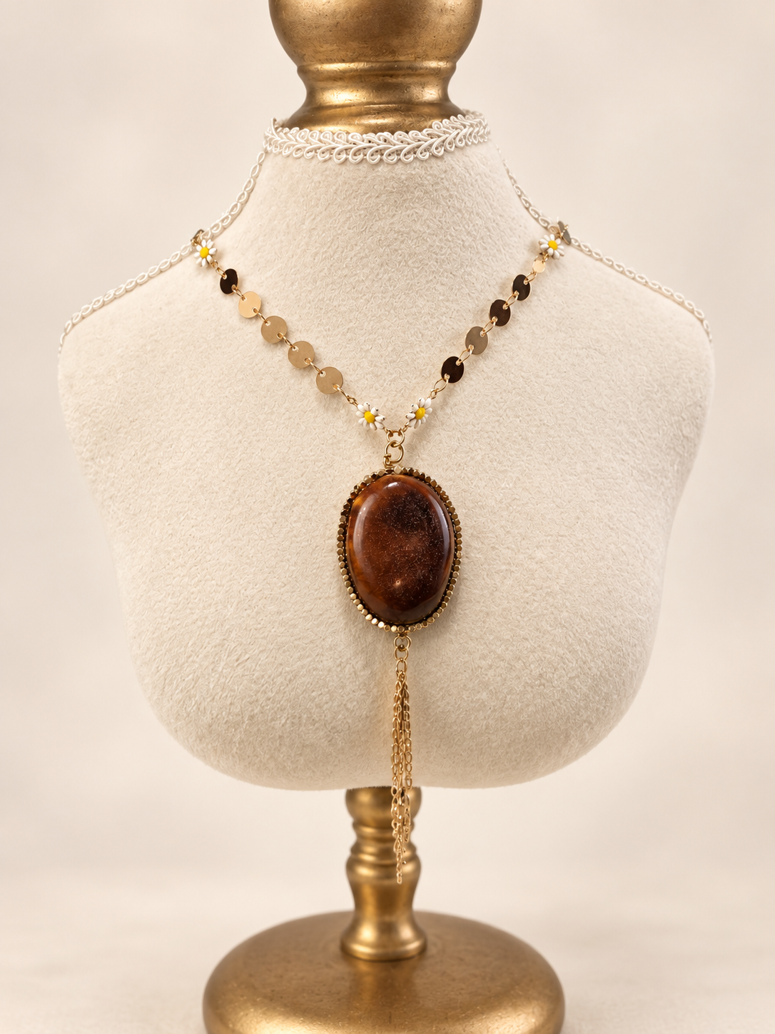 The Golden Daisy Necklace